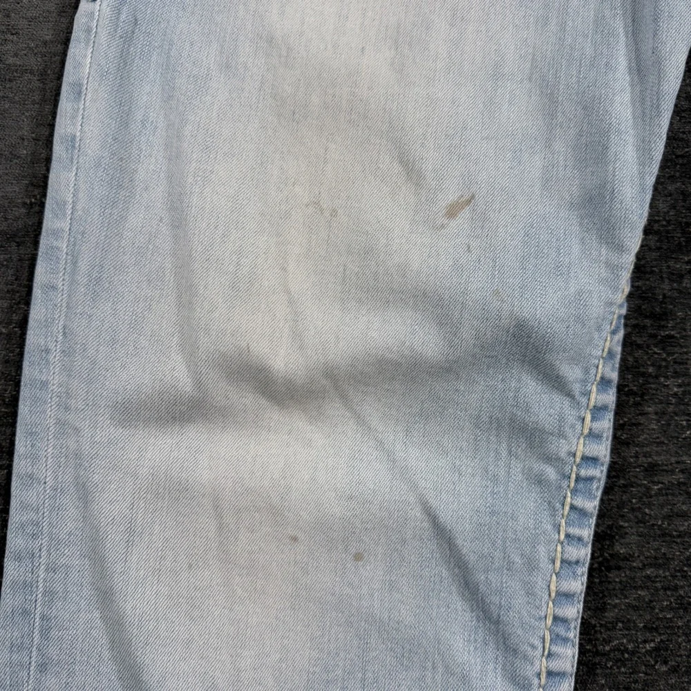 True Religion Ricky Relaxed Straight Light Wash Blue Denim Jeans Mens Size 42